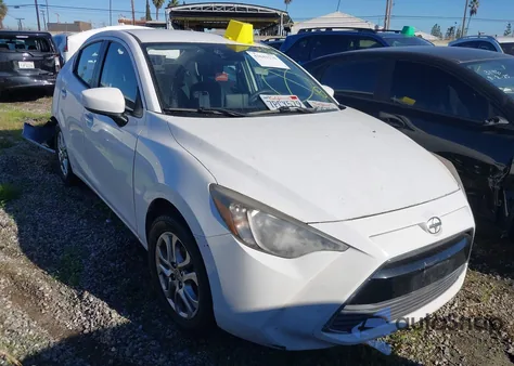2016 Scion Ia из США, поврежденный, VIN 3MYDLBZV9GY115023